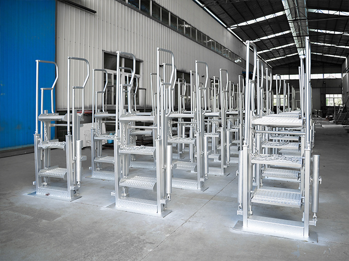 1566434572812895.jpg 活動梯.jpg